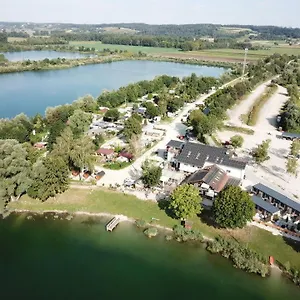 Hotel Seehaus - - Schlaffässer - Biergarten -, Mamming